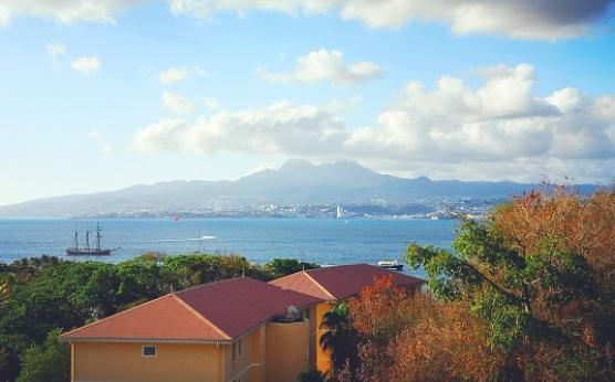 Location Martinique vue mer proche plage (1).jpg