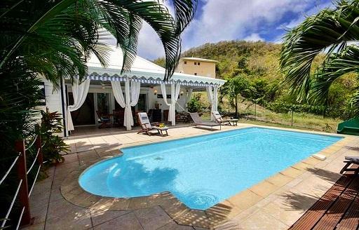 Villa Sainte Anne Martinique piscine privée (5).jpg
